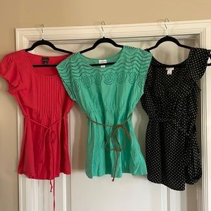 Lot of 3 maternity blouse tops medium